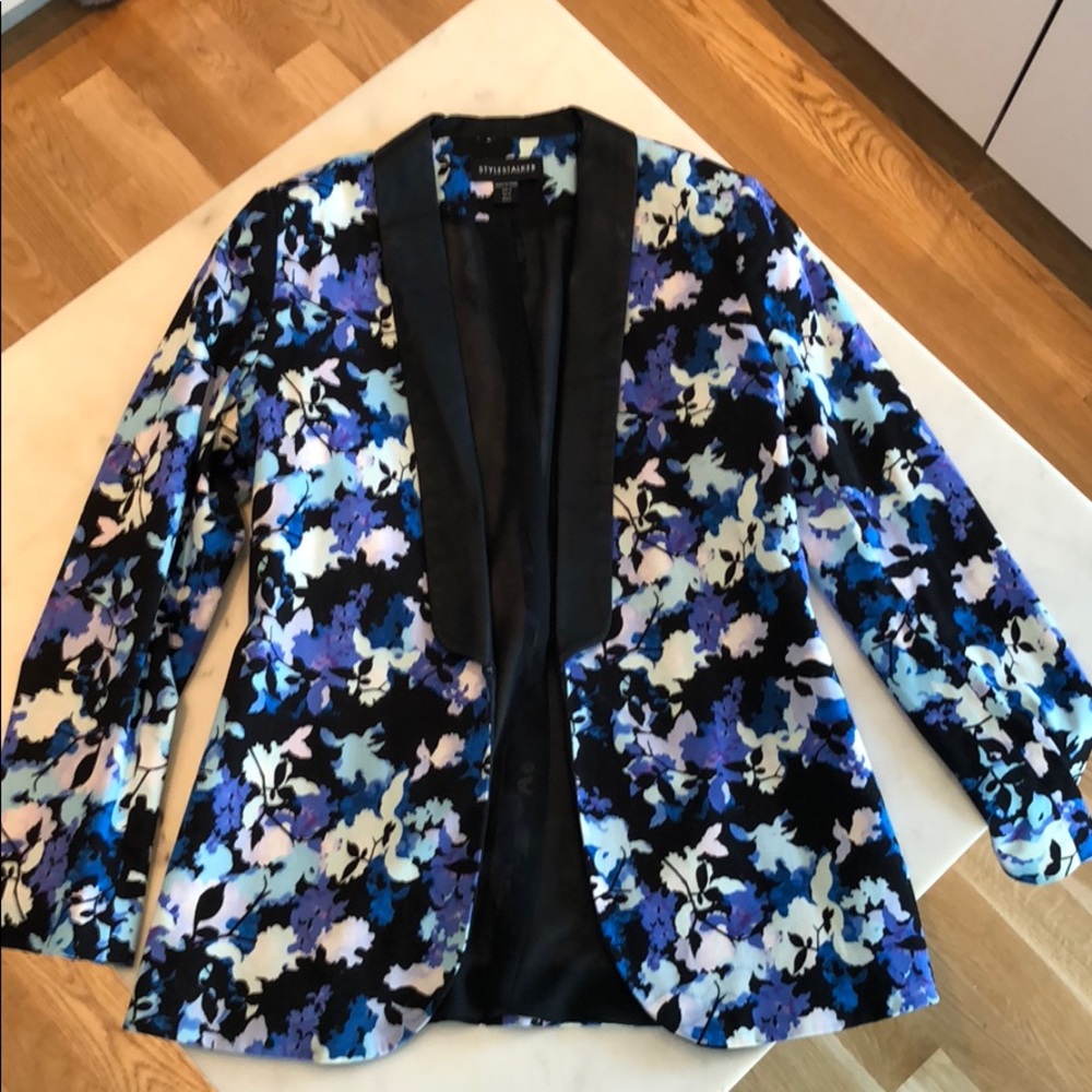 Stylestalker Floral Blazer